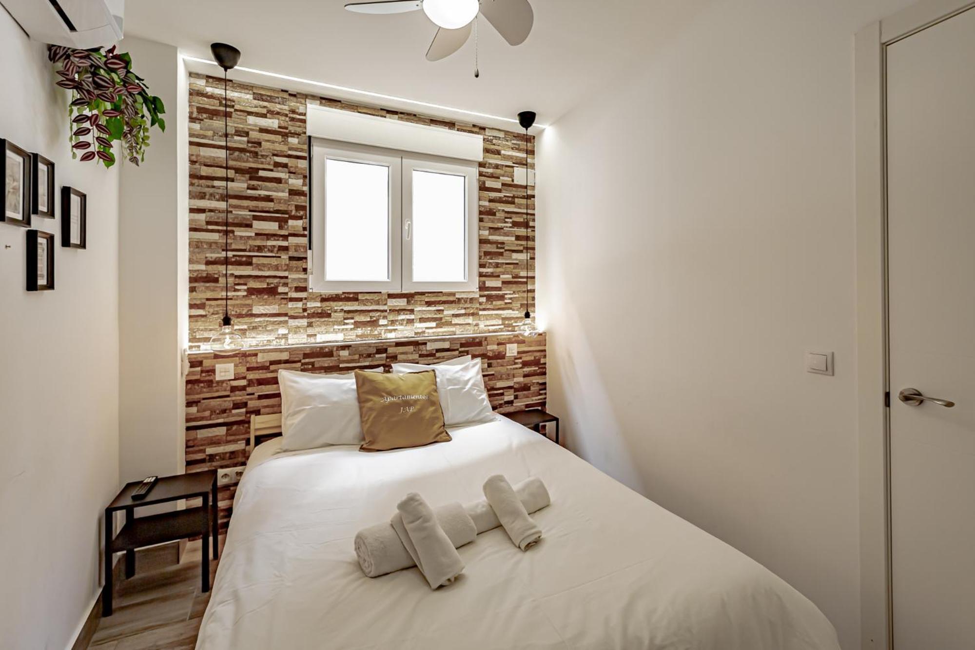 Apartamentos Santiago Cordero Madrid Esterno foto
